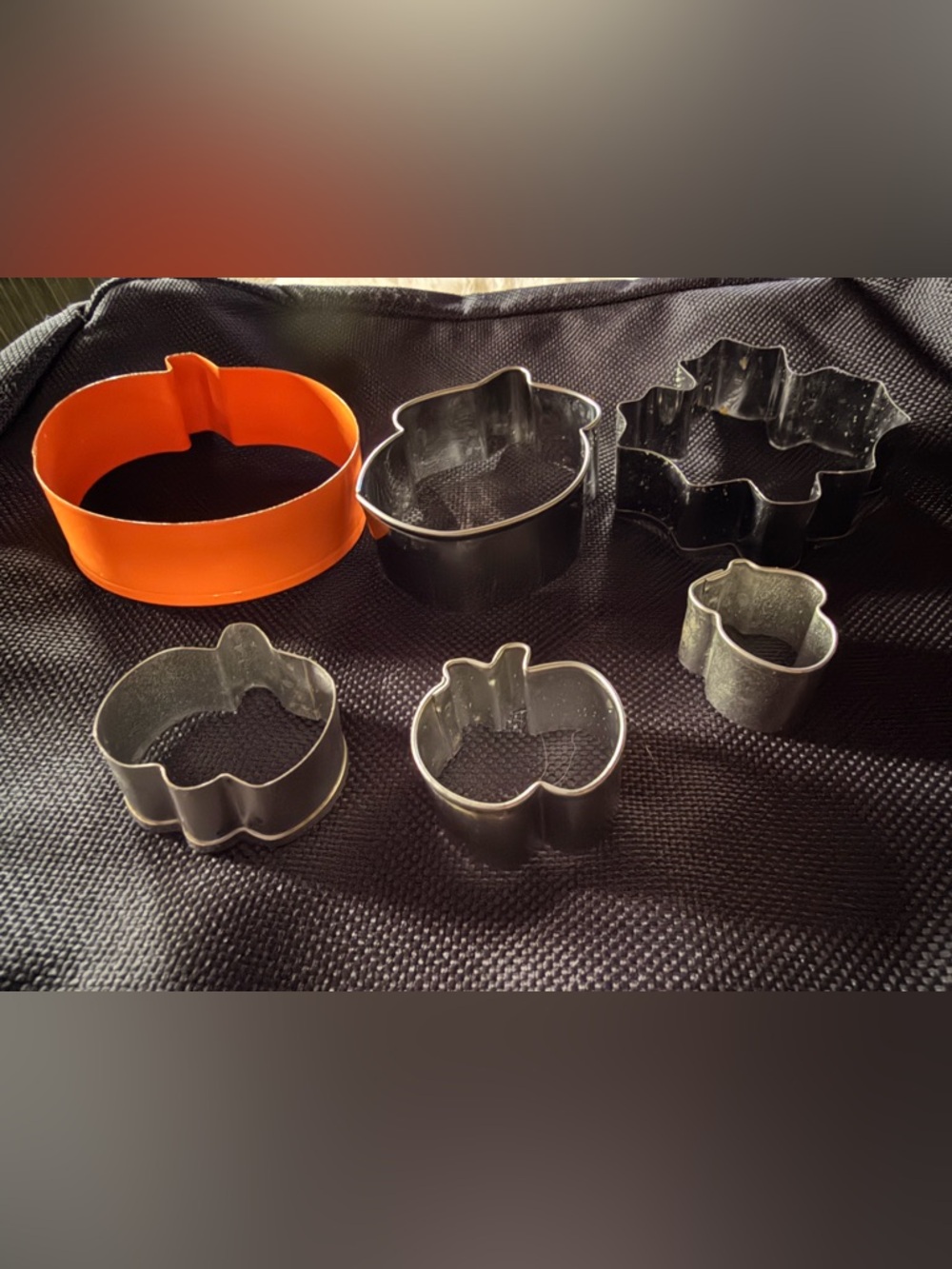 VTG Assorted Pumpkin, acorn, apple & leaf Fall Cookie Cutters - Orange & Silver